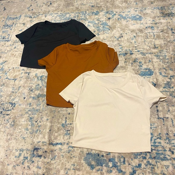 3 ribbed cropped tops - Picture 1 of 1